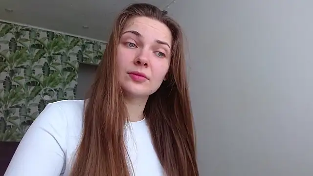 Snapshot of Olivia_shine chatting on March 6, 2026, 5:24 am Olivia shine online show from March 6, 2026, 5:24 am