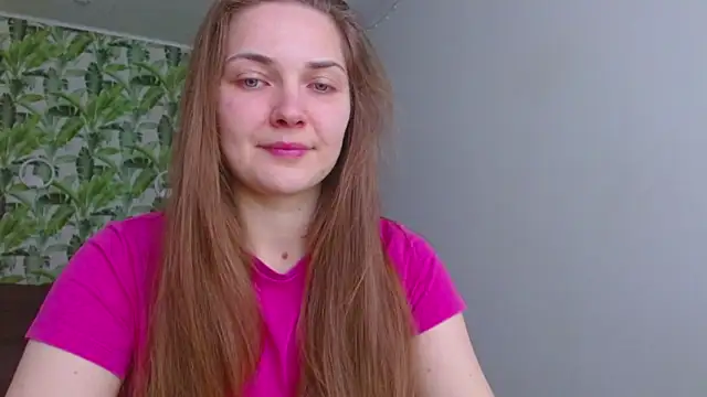 Snapshot of Olivia_shine chatting on April 4, 2026, 4:19 am Olivia shine online show from April 4, 2026, 4:19 am