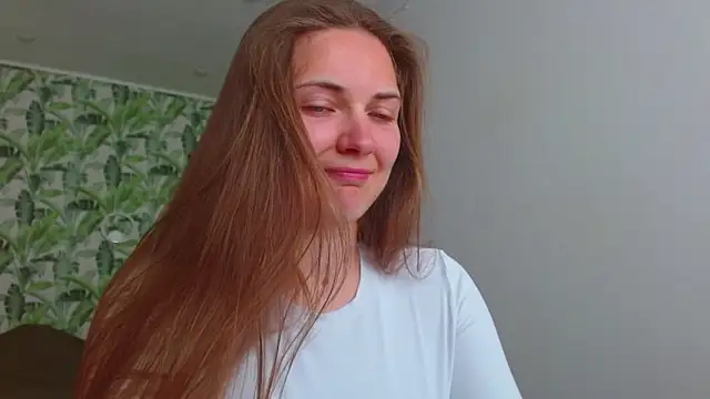 Snapshot of Olivia_shine chatting on May 8, 2026, 4:27 am Olivia shine online show from May 8, 2026, 4:27 am