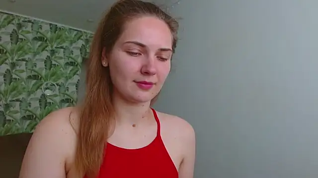 Snapshot of Olivia_shine chatting on July 3, 2026, 4:19 am Olivia shine online show from July 3, 2026, 4:19 am
