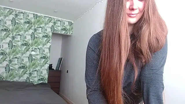 Snapshot of Olivia_shine chatting on February 3, 2026, 6:51 am Olivia shine online show from February 3, 2026, 6:51 am