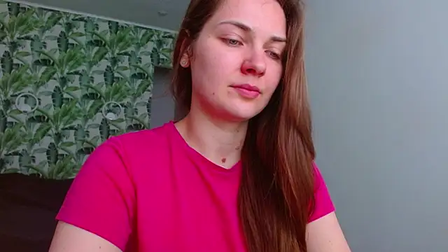 Snapshot of Olivia_shine chatting on March 31, 2026, 4:36 am Olivia shine online show from March 31, 2026, 4:36 am