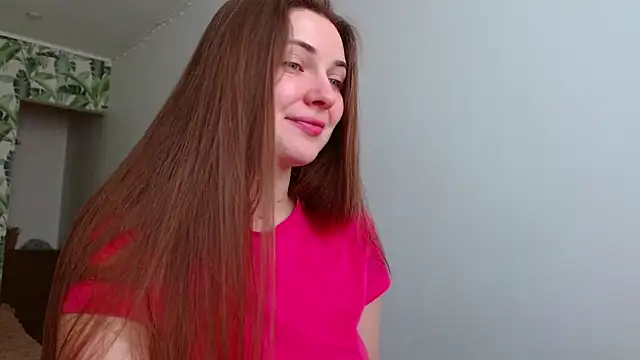 Snapshot of Olivia_shine chatting on February 11, 2025, 5:47 am Olivia shine online show from February 11, 2025, 5:47 am