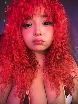 CharlotteMillers online show from April 8, 2026, 3:19 am