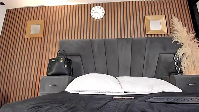 MeganFoxxi  online show from February 13, 2026, 8:53 pm