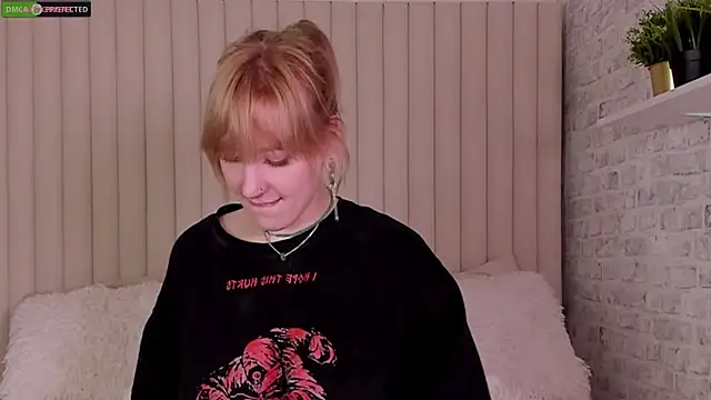 Snapshot of RachelCart chatting on October 13, 2025, 3:08 am RachelCart online show from October 13, 2025, 3:08 am