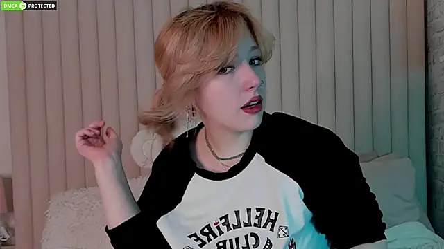 Snapshot of RachelCart chatting on November 18, 2025, 3:10 am RachelCart online show from November 18, 2025, 3:10 am