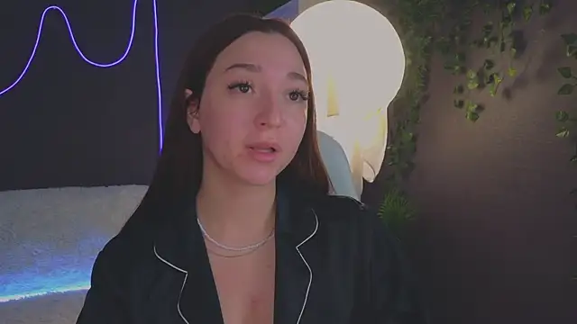 YasmineWest online show from October 17, 2025, 1:42 am