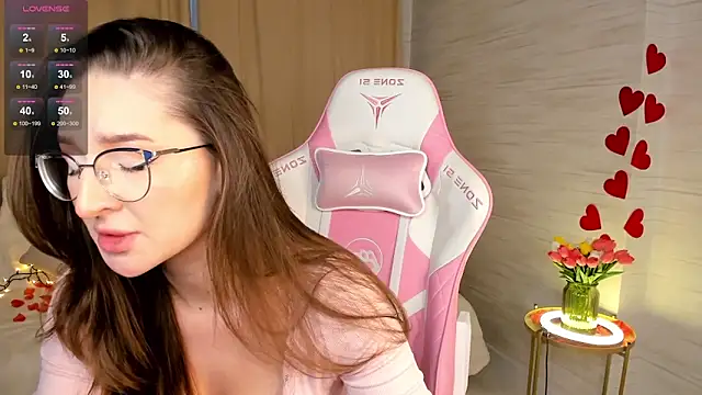 Snapshot of AnnikaAllison chatting on March 3, 2026, 2:02 pm AnnikaAllison online show from March 3, 2026, 2:02 pm