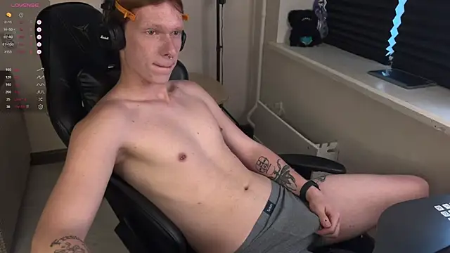 Snapshot of carthylovvve chatting on November 19, 2025, 1:11 pm carthylovvve online show from November 19, 2025, 1:11 pm