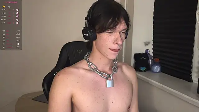 Snapshot of carthylovvve chatting on October 15, 2025, 7:55 pm carthylovvve online show from October 15, 2025, 7:55 pm