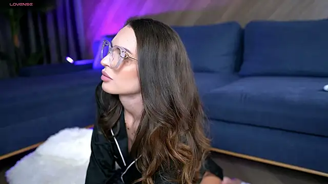 EsmeAinsley online show from April 1, 2026, 1:30 am