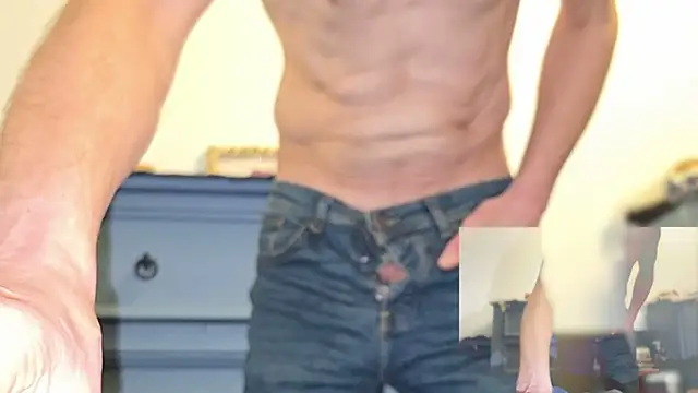 Snapshot of LongUKMakeYouSquirt chatting on December 21, 2024, 5:14 am LongUKMakeYouSquirt online show from December 21, 2024, 5:14 am