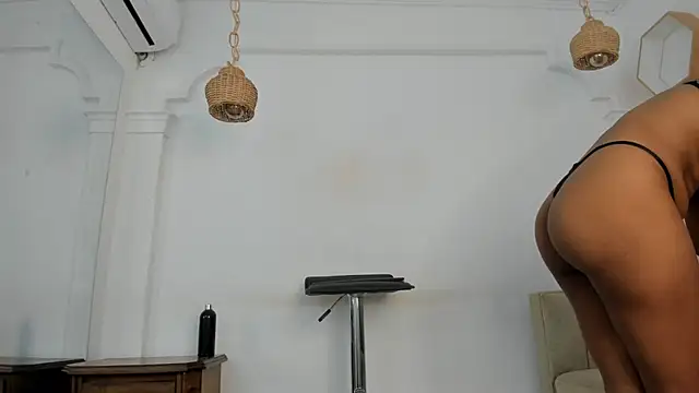 saray mardez online show from November 5, 2025, 12:19 pm