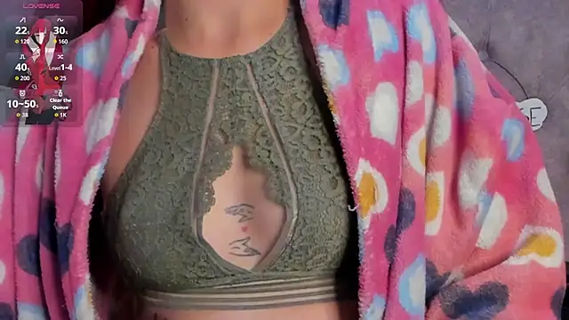  Scarlett 01 online show from October 2, 2025, 1:47 pm