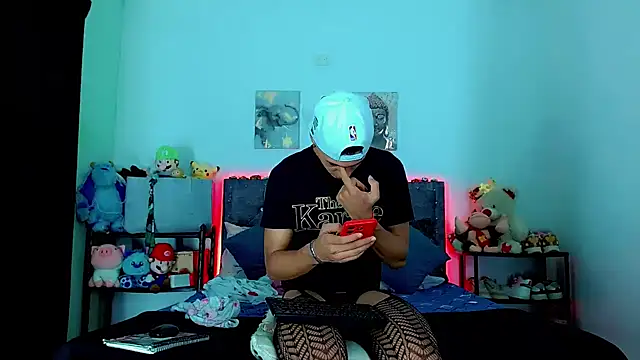 Snapshot of Liamscott_ chatting on February 1, 2026, 11:03 pm Liamscott online show from February 1, 2026, 11:03 pm