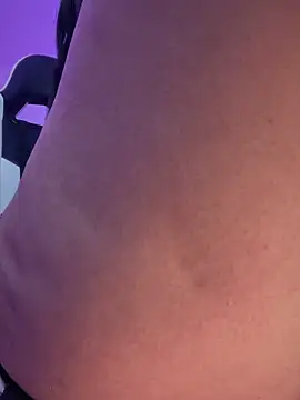 JulianaCastillo online show from March 10, 2025, 11:34 am