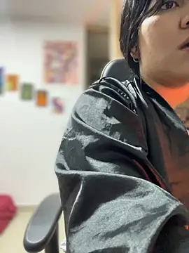 JulianaCastillo online show from September 19, 2025, 2:15 am