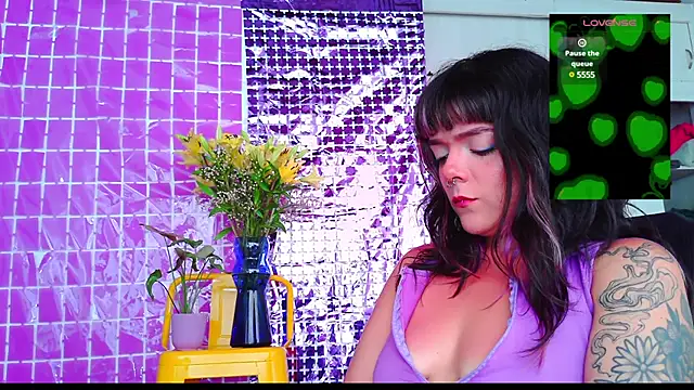 purple em69 online show from February 25, 2025, 6:23 pm