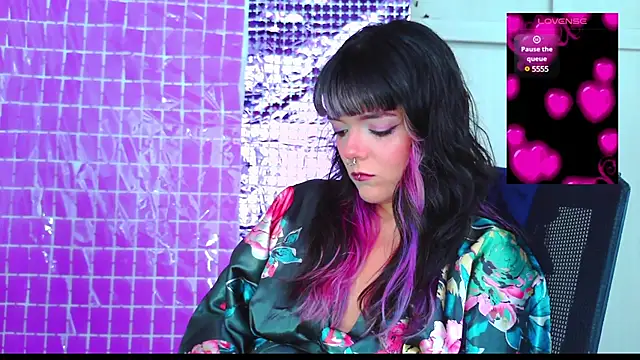 purple em69 online show from March 2, 2025, 4:25 pm