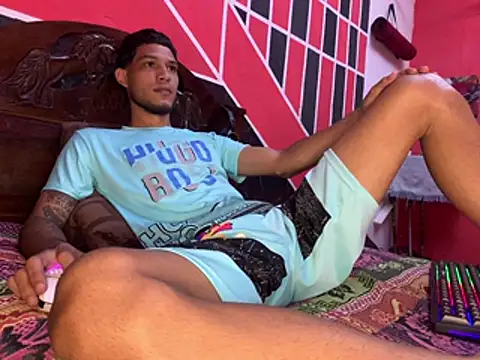 tanned boy online show from May 17, 2026, 1:55 pm