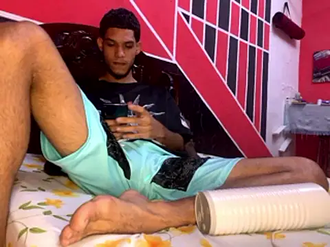 tanned boy online show from May 4, 2026, 9:56 am