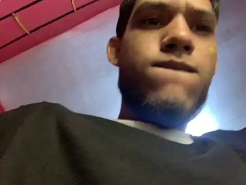 tanned boy online show from April 30, 2026, 9:38 am