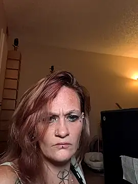 renegade vyxxen online show from December 21, 2025, 9:37 pm