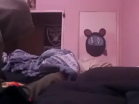 Snapshot of Blkstylion chatting on April 8, 2026, 7:04 pm Blkstylion online show from April 8, 2026, 7:04 pm