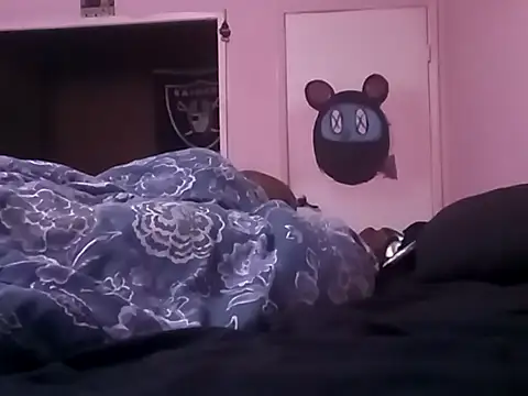 Snapshot of Blkstylion chatting on April 7, 2026, 5:04 pm Blkstylion online show from April 7, 2026, 5:04 pm