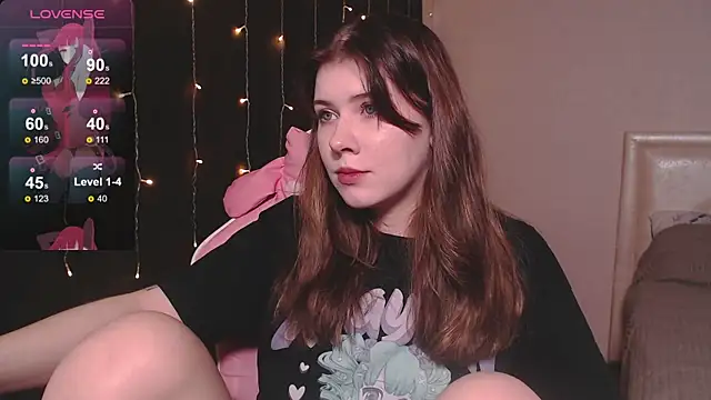 CutieTori online show from December 2, 2024, 1:52 pm