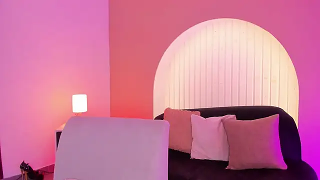 Snapshot of martina_duque_ chatting on May 24, 2026, 5:24 pm martina duque online show from May 24, 2026, 5:24 pm