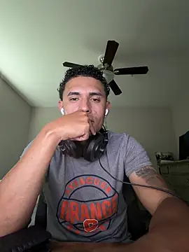 Cubanmisil online show from May 23, 2026, 2:05 pm