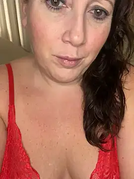 Snapshot of xsexycurvymilf chatting on February 27, 2025, 2:21 pm xsexycurvymilf online show from February 27, 2025, 2:21 pm