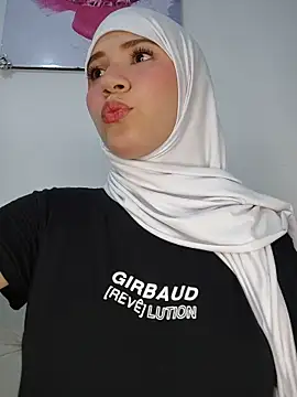 Snapshot of hanaa_18 chatting on February 19, 2026, 4:53 am hanaa 18 online show from February 19, 2026, 4:53 am