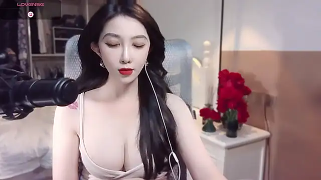 Snapshot of vyizh- chatting on February 24, 2025, 5:54 am vyizh- online show from February 24, 2025, 5:54 am