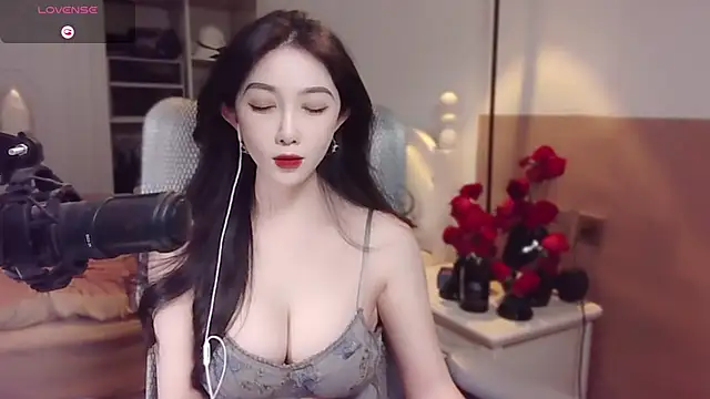 Snapshot of vyizh- chatting on March 14, 2025, 5:59 am vyizh- online show from March 14, 2025, 5:59 am