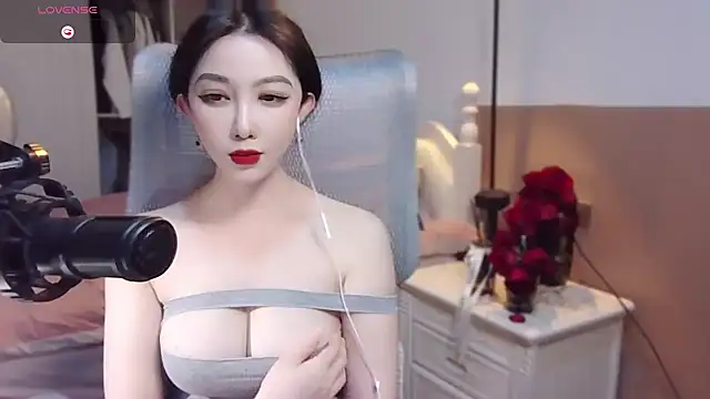 Snapshot of vyizh- chatting on January 14, 2025, 6:13 am vyizh- online show from January 14, 2025, 6:13 am