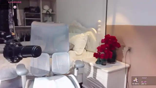 Snapshot of vyizh- chatting on March 1, 2025, 1:40 pm vyizh- online show from March 1, 2025, 1:40 pm