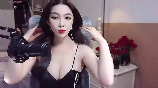 Snapshot of vyizh- chatting on January 26, 2025, 6:07 am vyizh- online show from January 26, 2025, 6:07 am