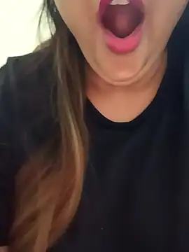  Redwine  online show from March 21, 2025, 5:12 pm