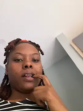 Snapshot of Dellah26 chatting on July 9, 2026, 8:59 am Dellah26 online show from July 9, 2026, 8:59 am