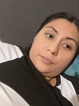 valentinesexx online show from December 18, 2024, 4:20 am
