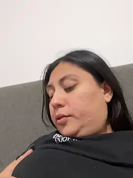 valentinesexx online show from January 14, 2025, 4:15 am