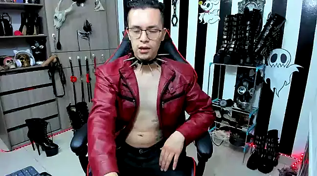 Snapshot of daven56 chatting on January 21, 2025, 12:50 pm daven56 online show from January 21, 2025, 12:50 pm