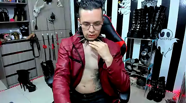 Snapshot of daven56 chatting on January 21, 2025, 3:54 pm daven56 online show from January 21, 2025, 3:54 pm