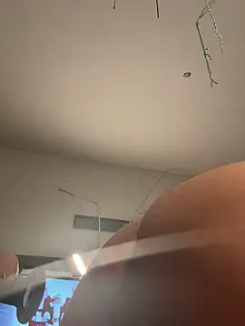 Snapshot of Your_Going2Luv_Me chatting on December 8, 2024, 5:55 pm Your Going2Luv Me online show from December 8, 2024, 5:55 pm