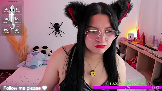 catha cat online show from October 14, 2025, 6:41 pm