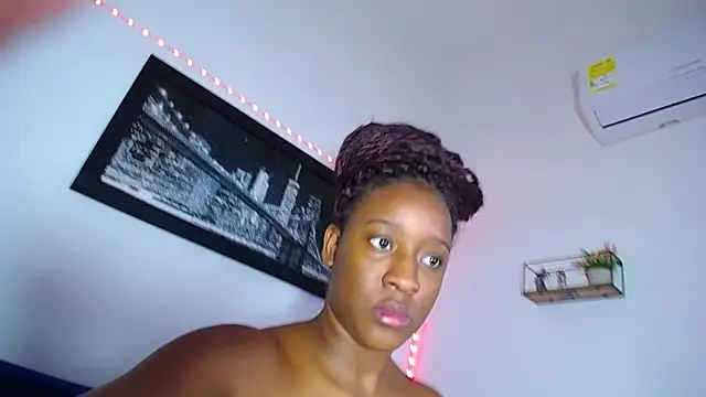 Snapshot of pleassing_ebonny chatting on January 31, 2025, 11:24 am pleassing ebonny online show from January 31, 2025, 11:24 am