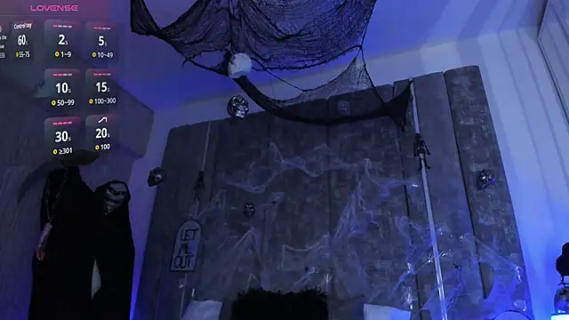 Amareto  online show from October 31, 2025, 11:18 am